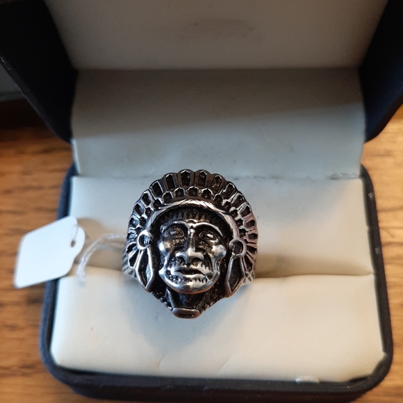 Man's Jewelry - Picture 2 of 8